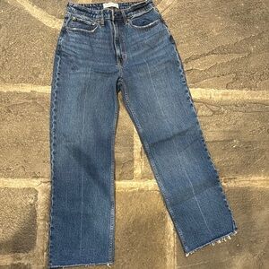 Abercrombie & Fitch Curve Love High Rise 90s Relaxed Jean / 30 / 10R